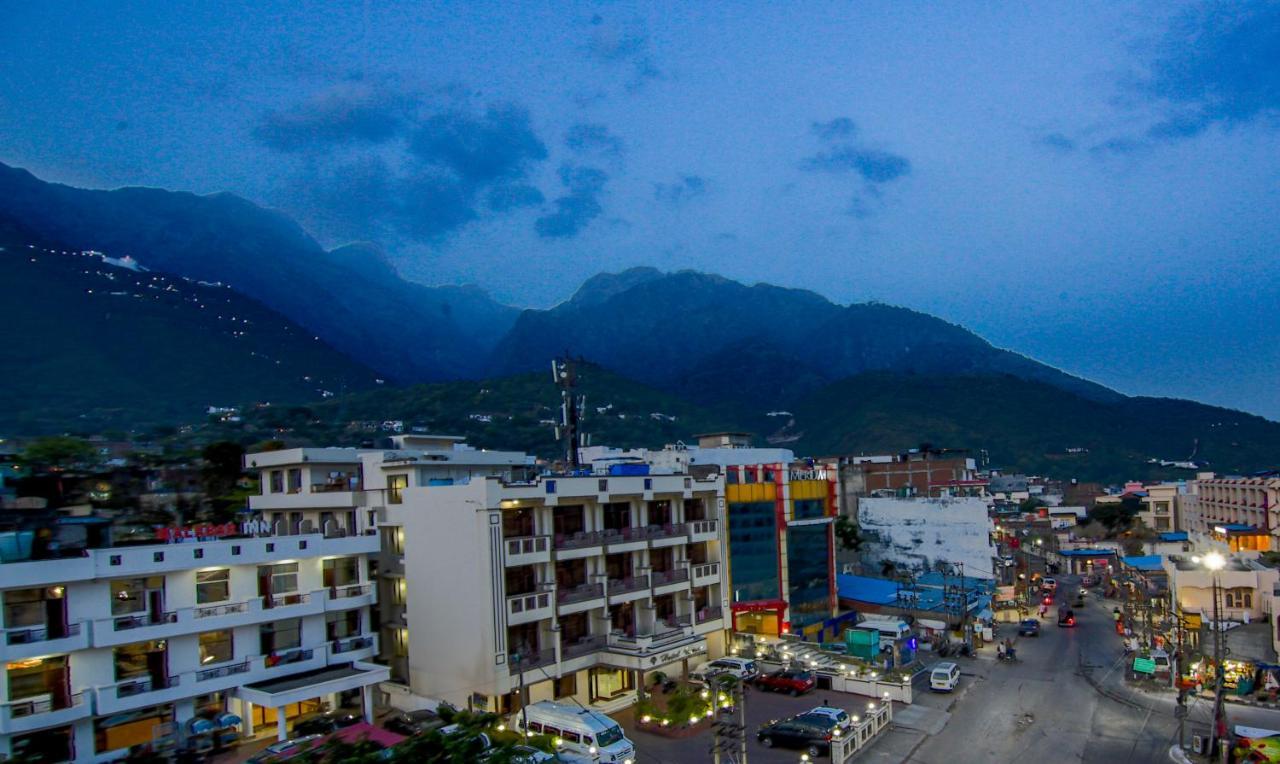 Itsy Hotels Satya Shree Katra  Kültér fotó