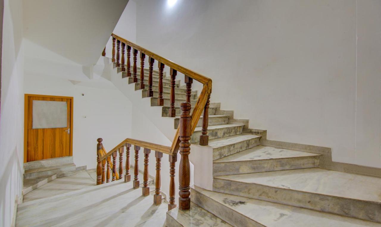 Itsy Hotels Satya Shree Katra  Kültér fotó
